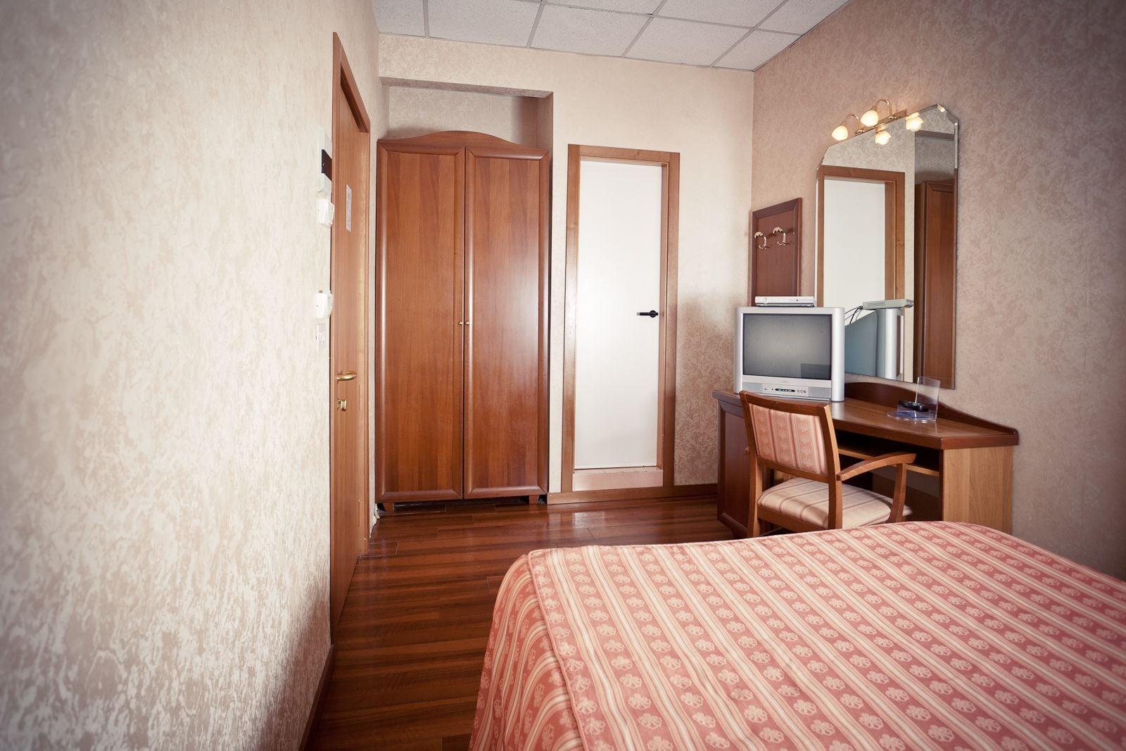Phi Hotel Ambra Пескара Экстерьер фото