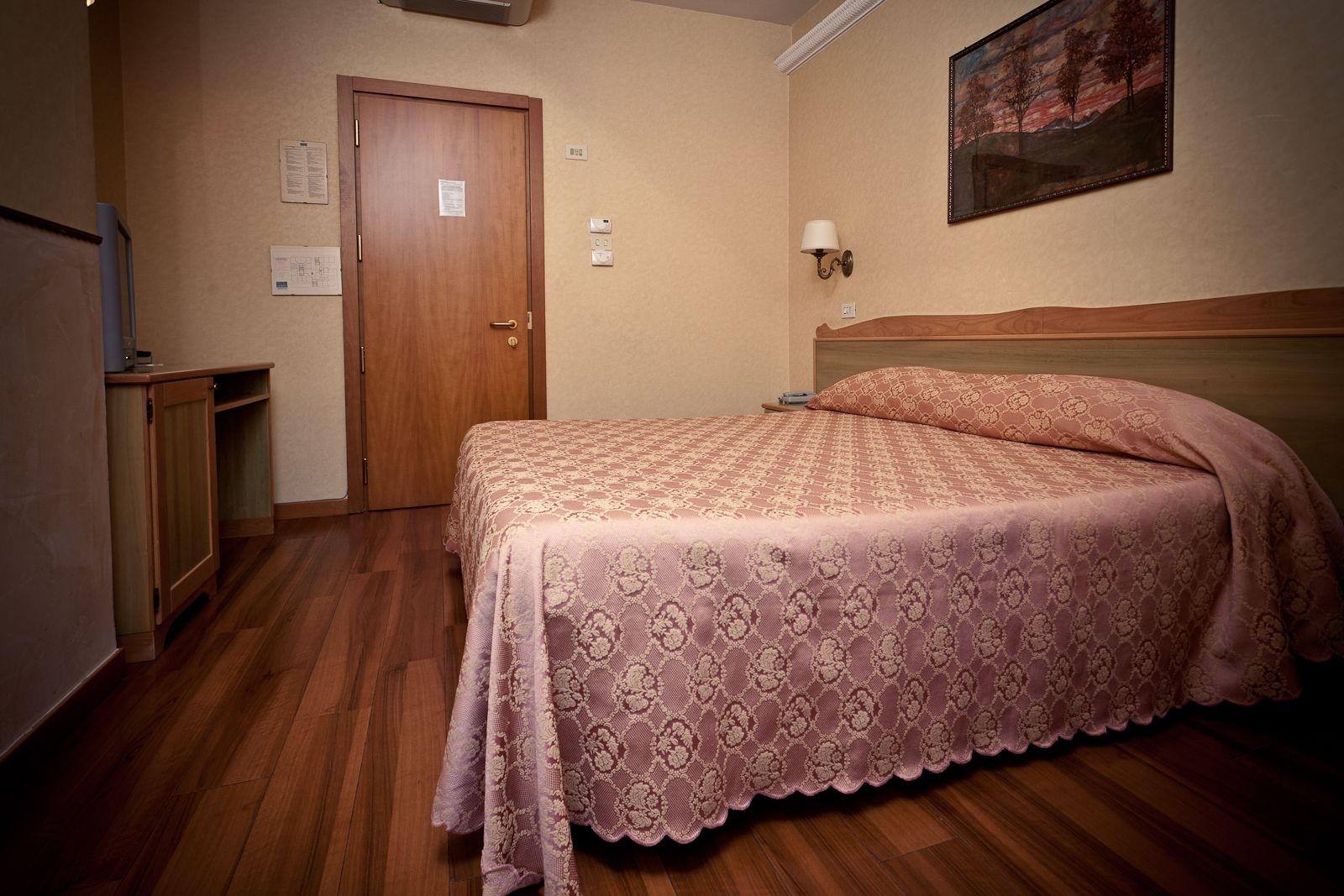 Phi Hotel Ambra Пескара Экстерьер фото
