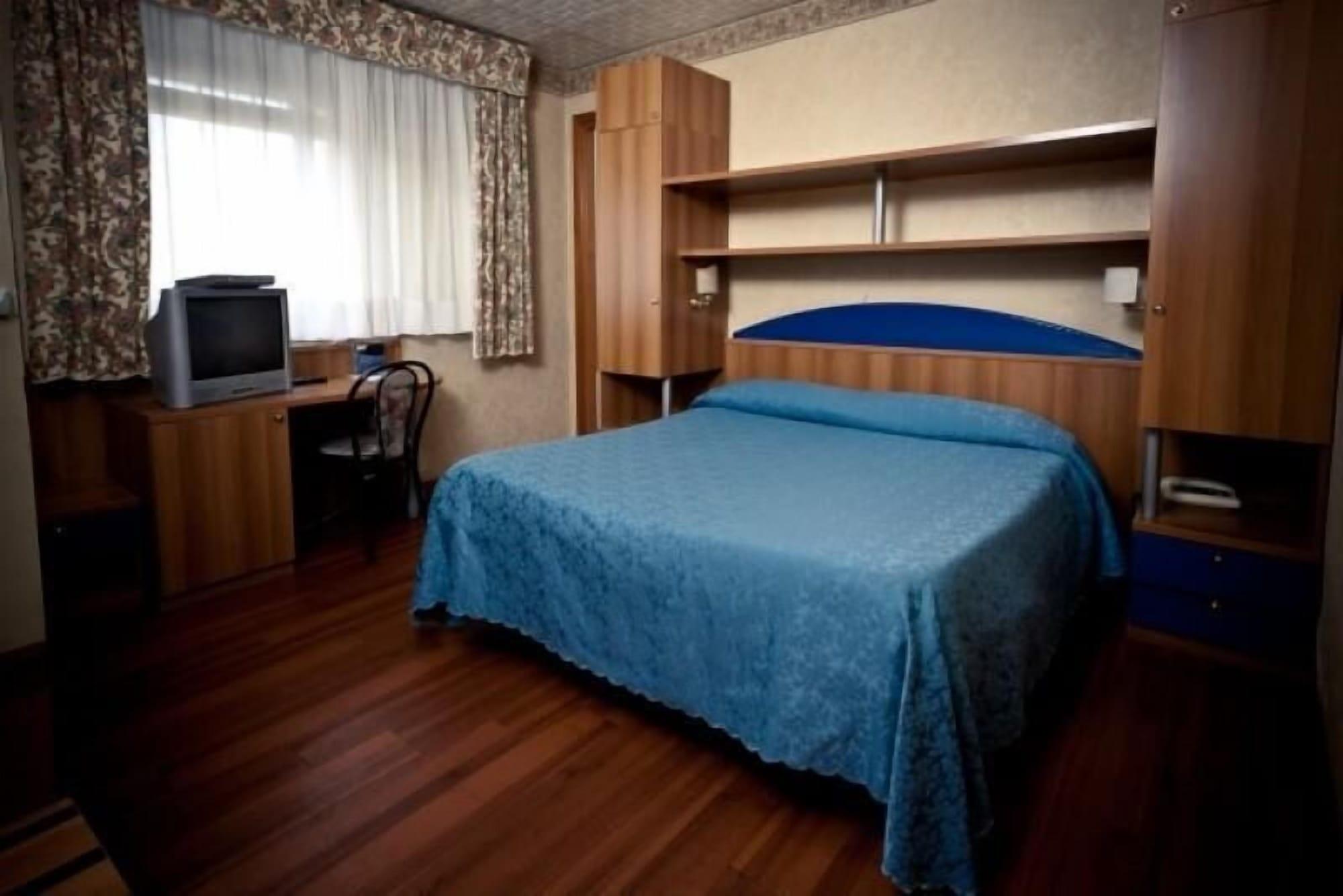 Phi Hotel Ambra Пескара Экстерьер фото