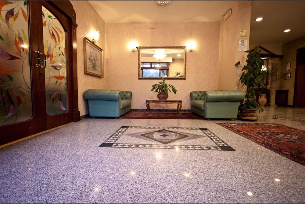 Phi Hotel Ambra Пескара Экстерьер фото