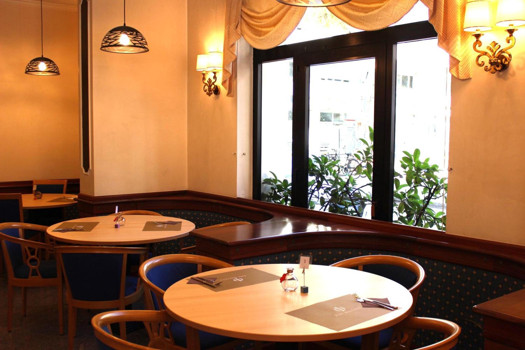 Phi Hotel Ambra Пескара Экстерьер фото